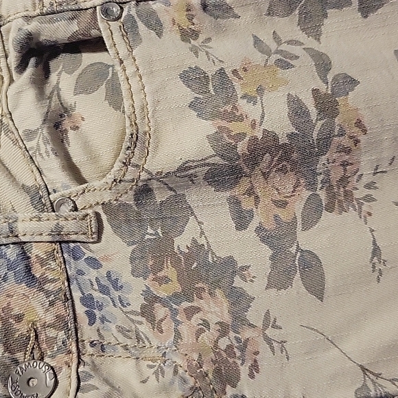 Floral Print Skinny Jean - Picture 4 of 10